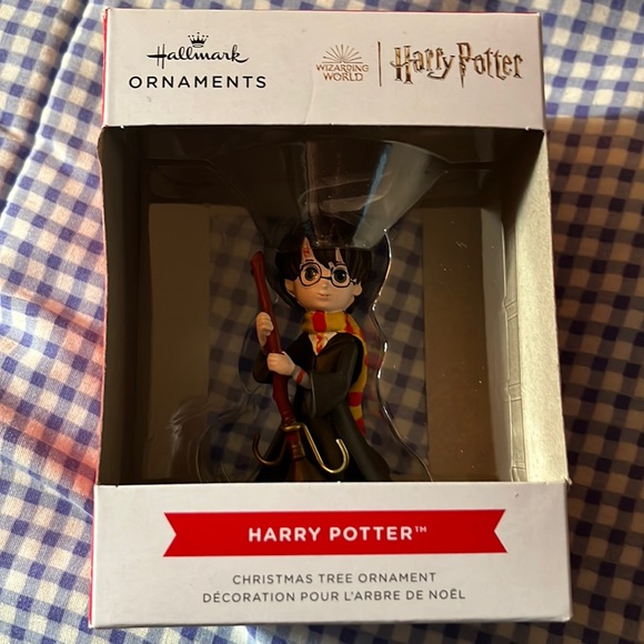 Hallmark Ornaments Wizarding World Harry Potter Christmas tree ornament NIB 3.5” - Picture 1 of 1